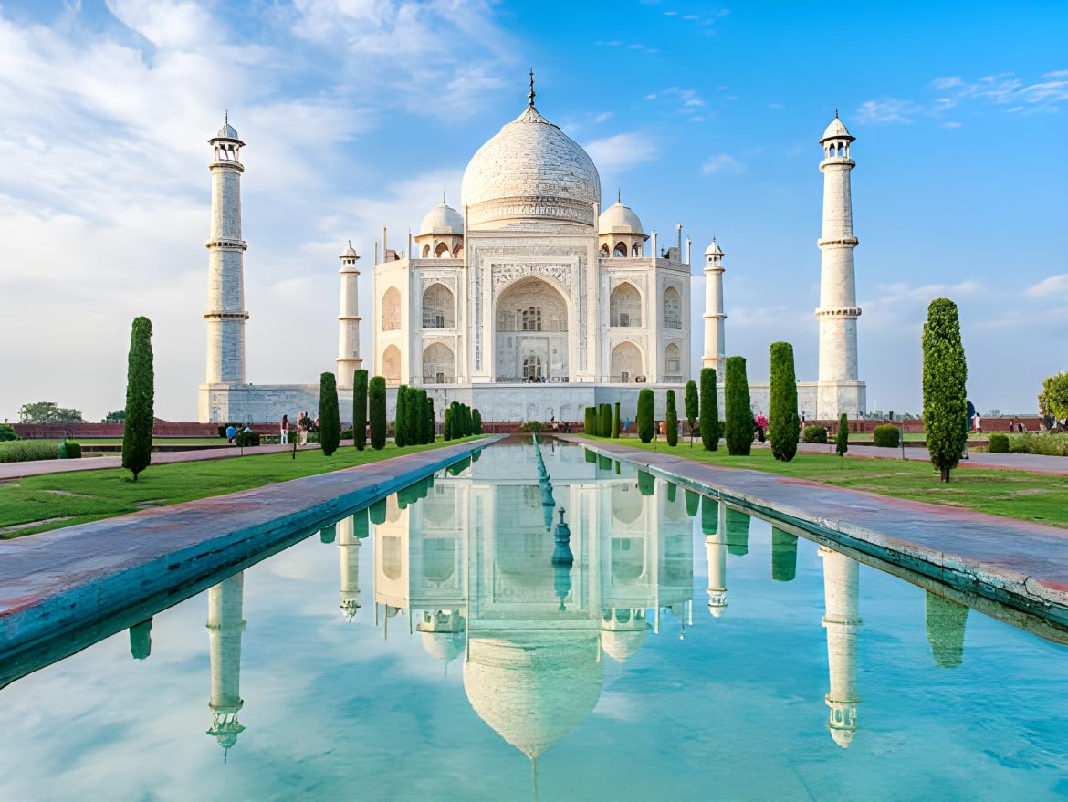 Agra Travel Guide (Taj Mahal)